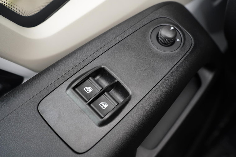Vehicle Image 35
