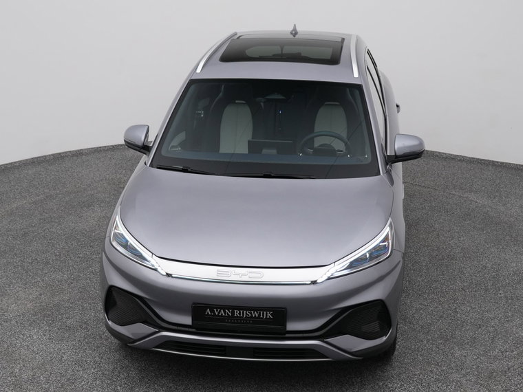 Vehicle Image 26