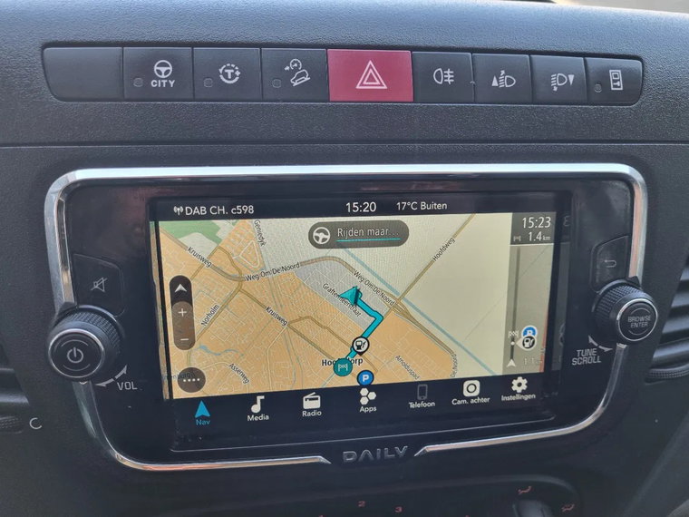 Vehicle Image 19