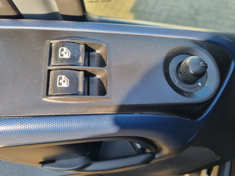 Vehicle Image 28