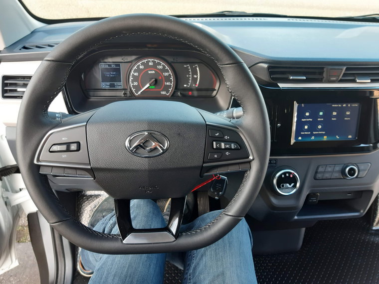 Vehicle Image 16
