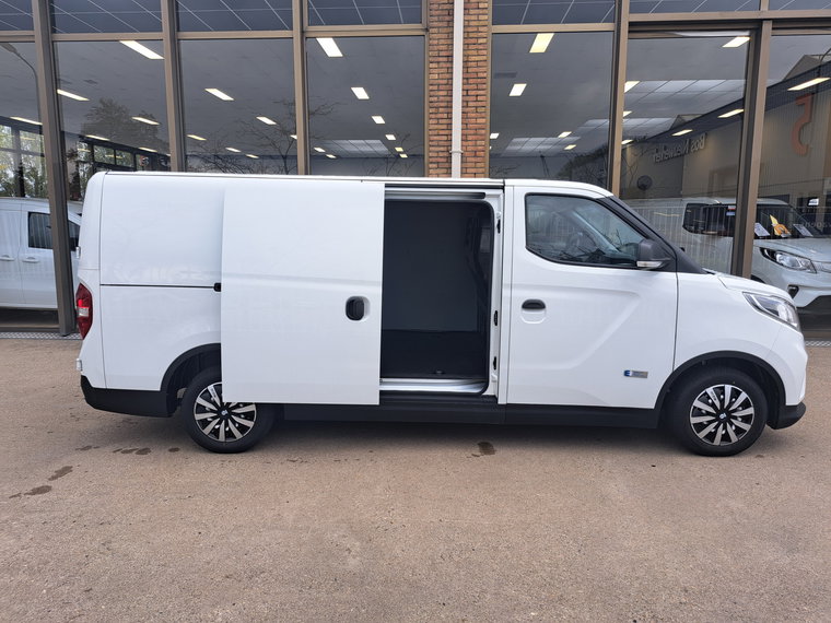 Vehicle Image 34
