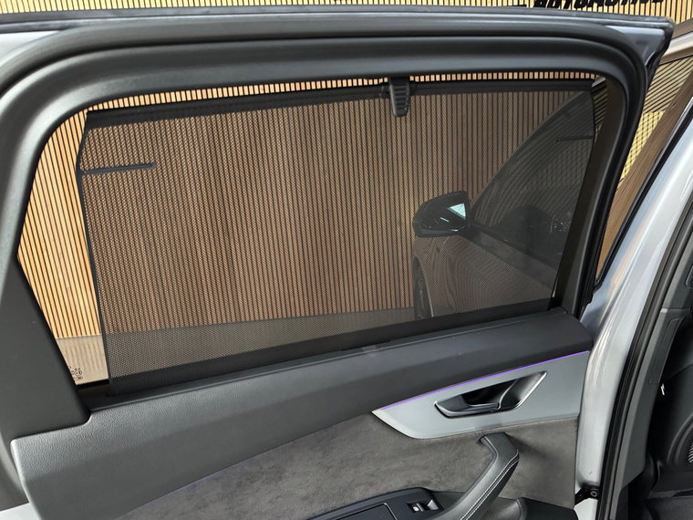 Vehicle Image 38