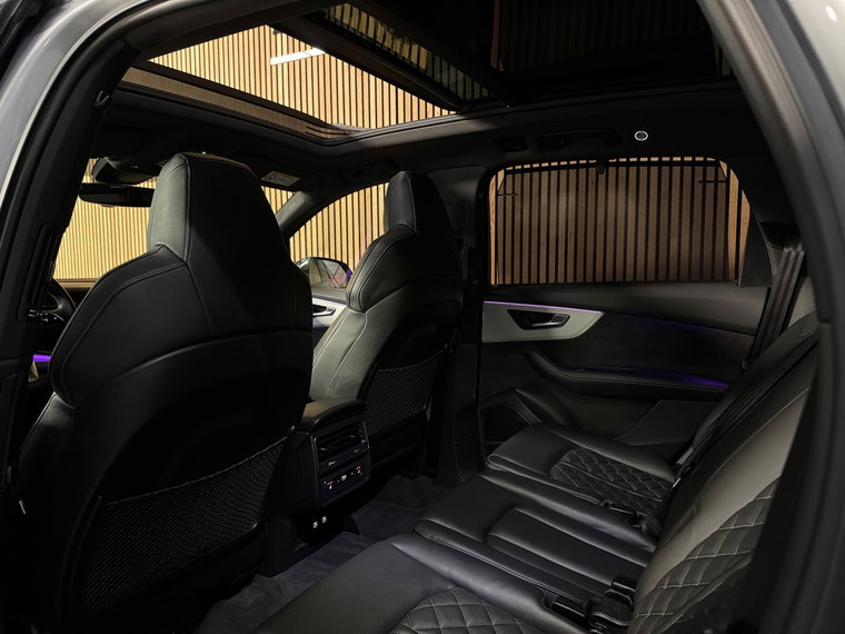 Vehicle Image 40