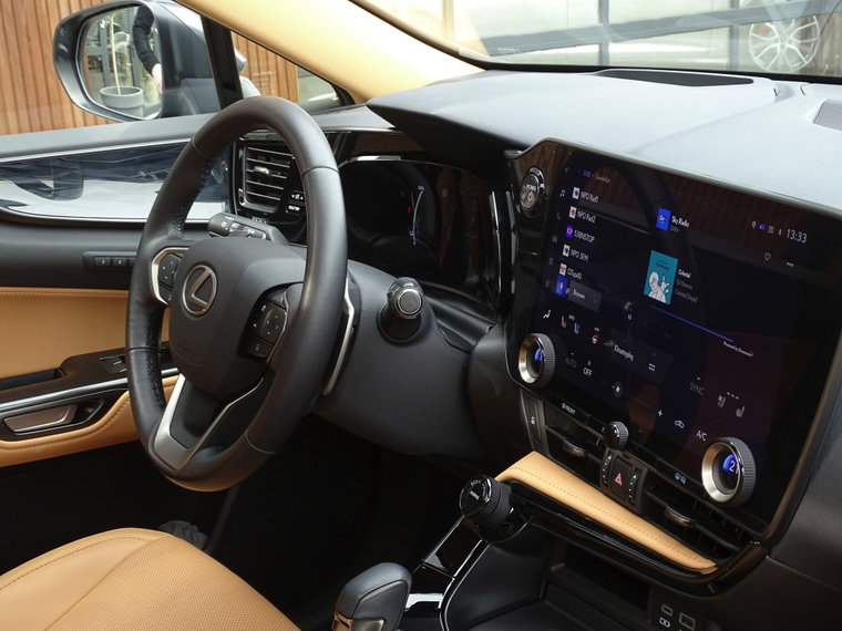 Vehicle Image 20