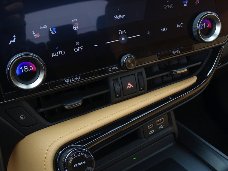 Vehicle Image 37