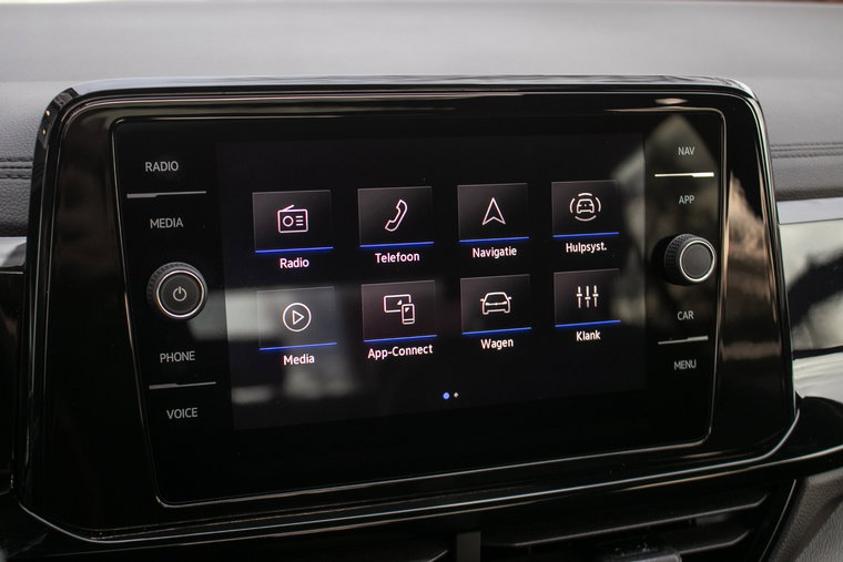 Vehicle Image 21