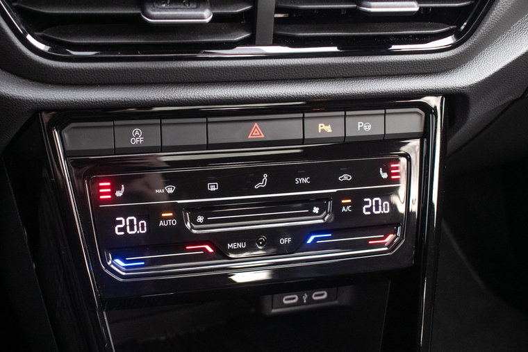 Vehicle Image 27