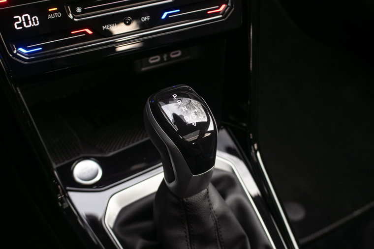 Vehicle Image 28