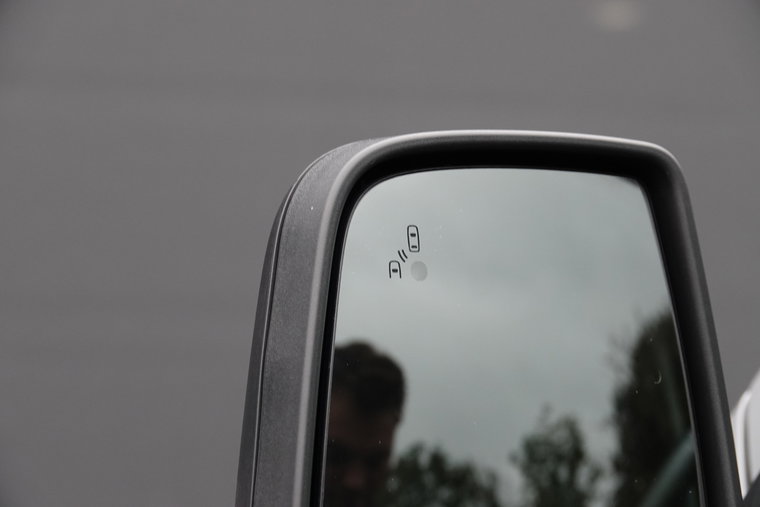 Vehicle Image 17