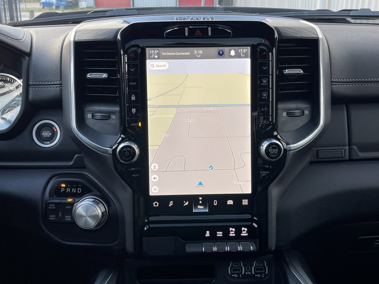 Vehicle Image 35