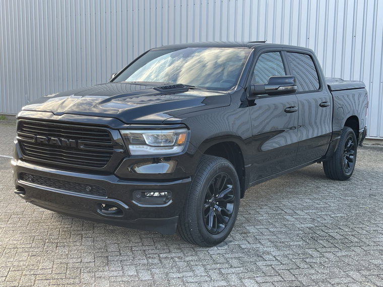 Vehicle Image 6