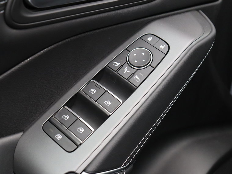 Vehicle Image 26