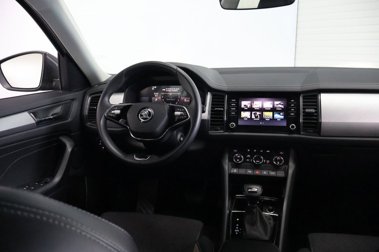 Vehicle Image 22
