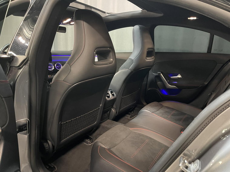 Vehicle Image 40