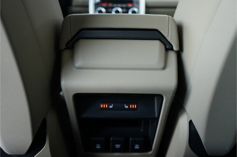 Vehicle Image 37