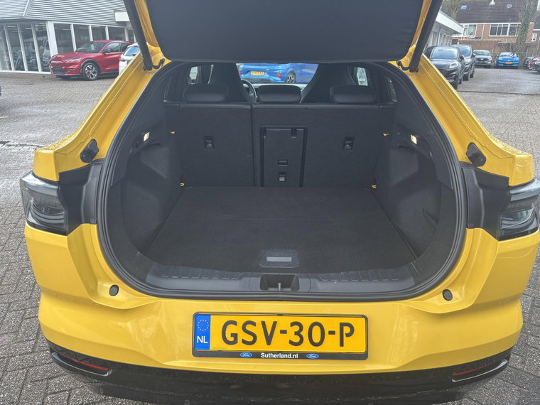 Vehicle Image 26