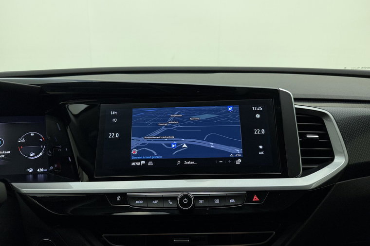 Vehicle Image 21