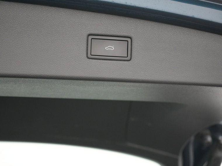 Vehicle Image 39