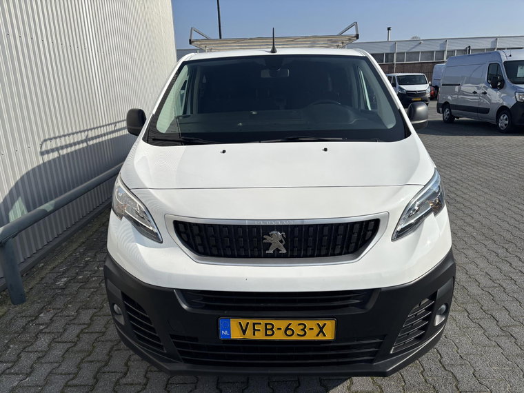 Vehicle Image 28