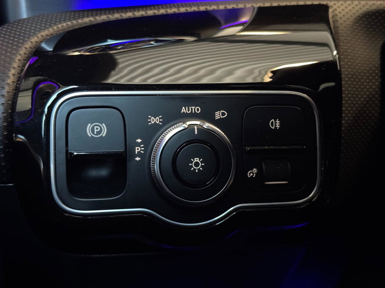 Vehicle Image 53