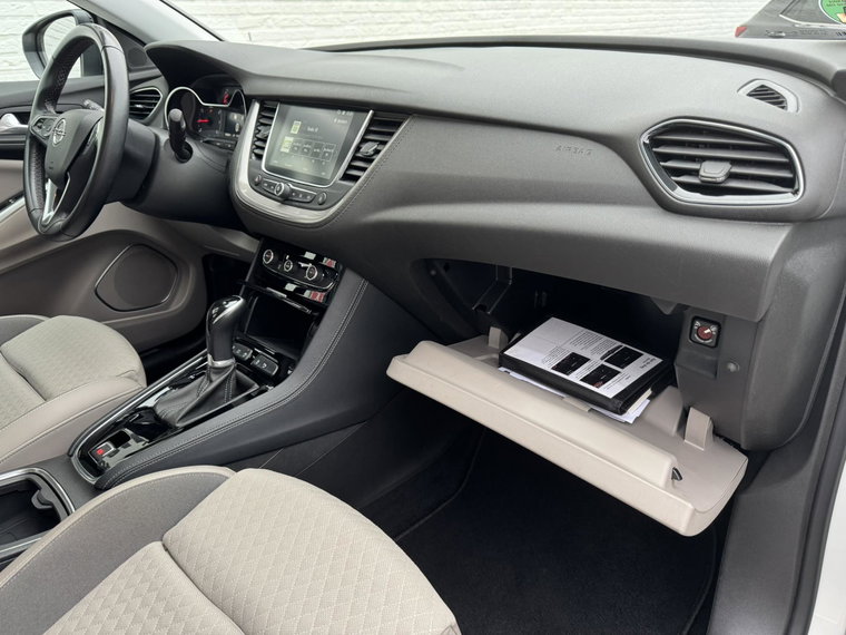 Vehicle Image 35