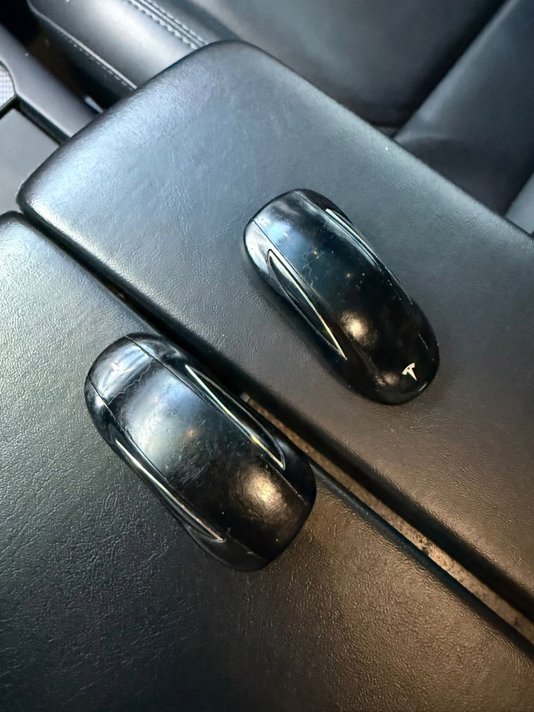 Vehicle Image 17