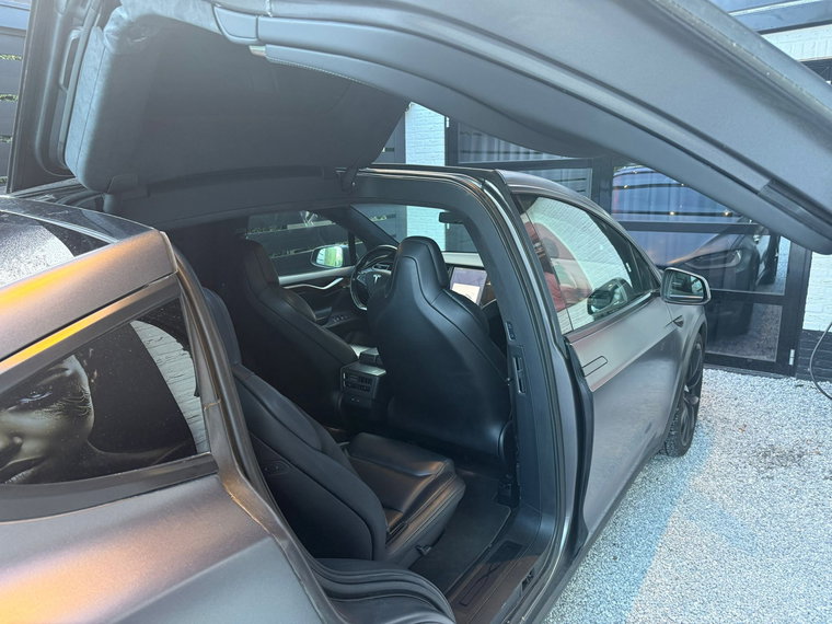 Vehicle Image 21