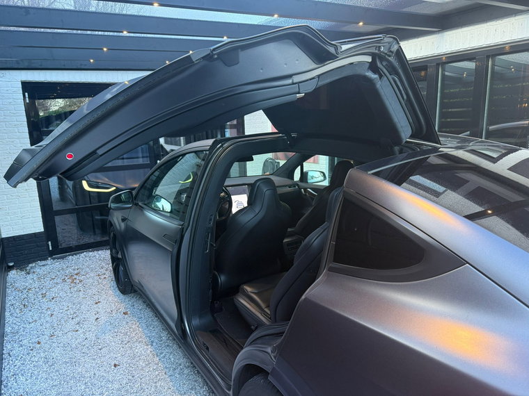 Vehicle Image 22