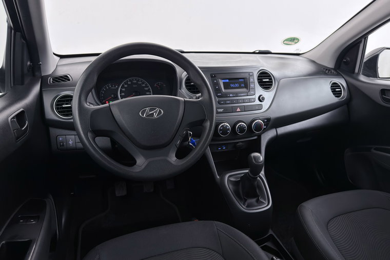 Vehicle Image 16