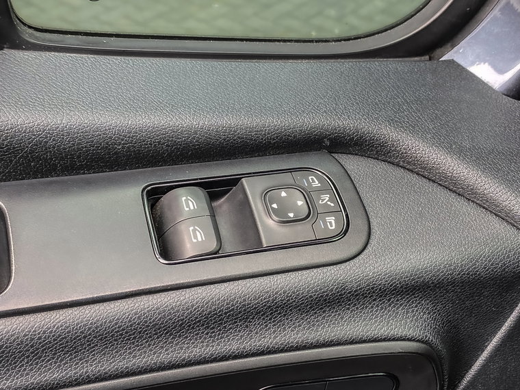 Vehicle Image 46