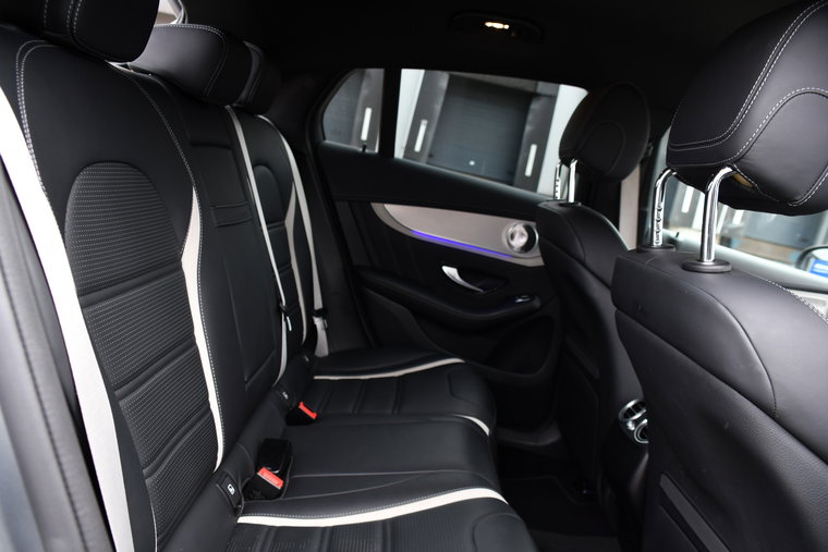 Vehicle Image 30