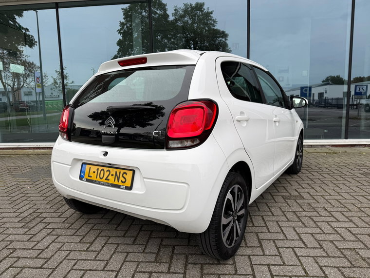 Vehicle Image 13