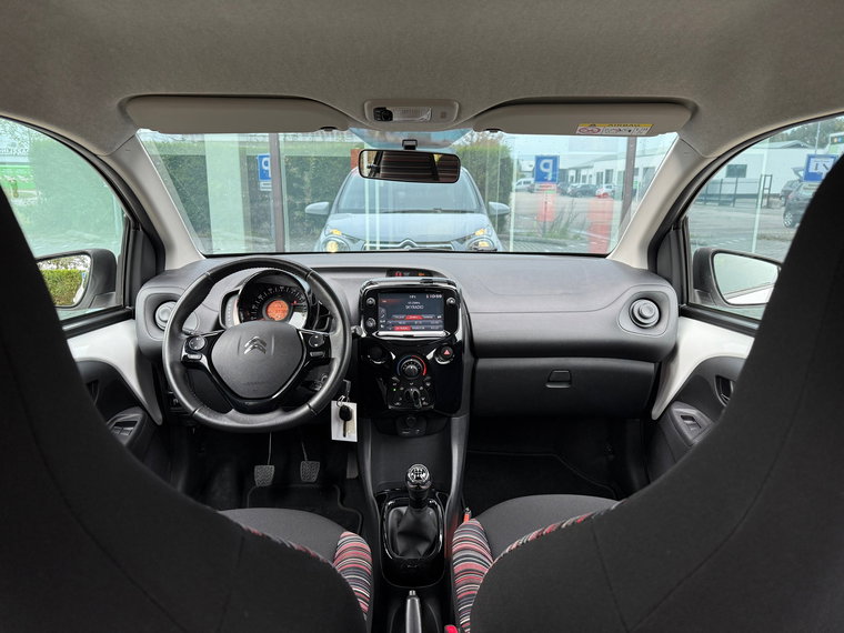 Vehicle Image 18