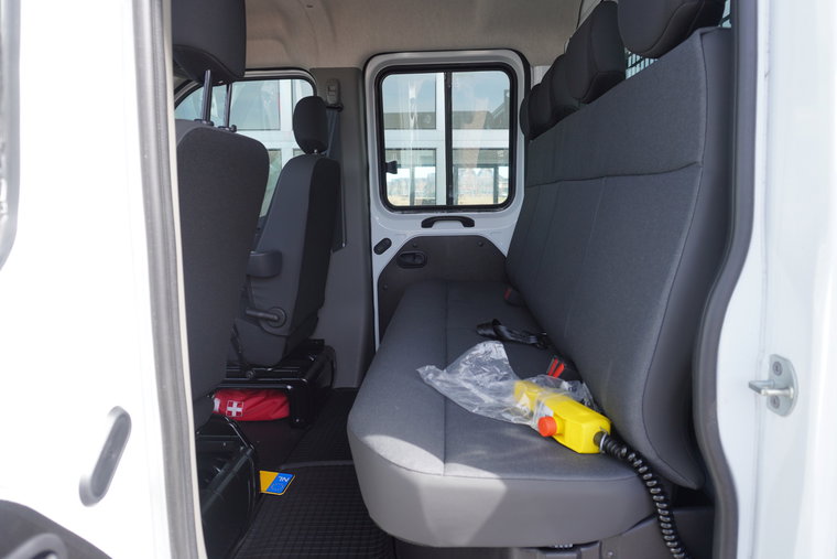 Vehicle Image 15