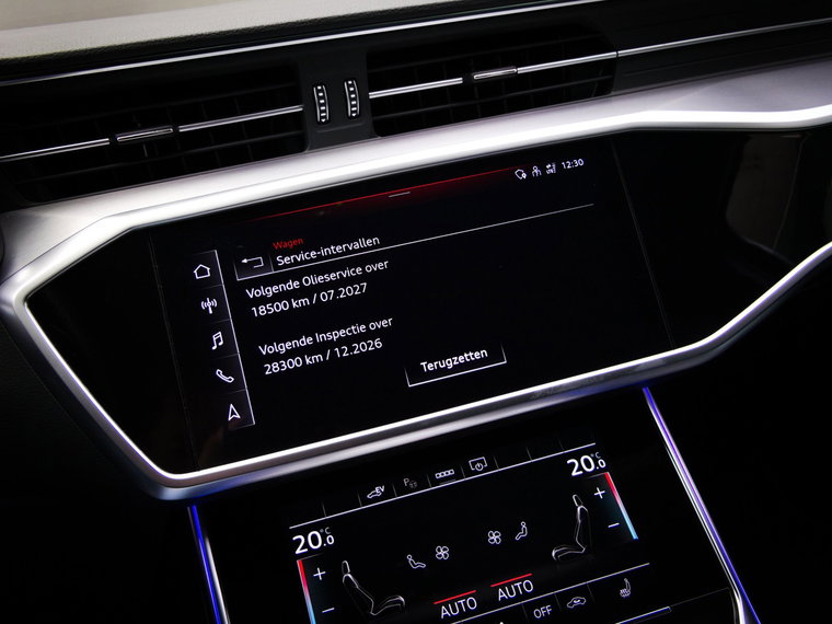 Vehicle Image 43