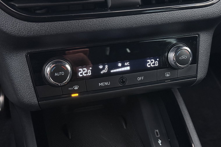 Vehicle Image 29