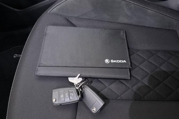 Vehicle Image 31