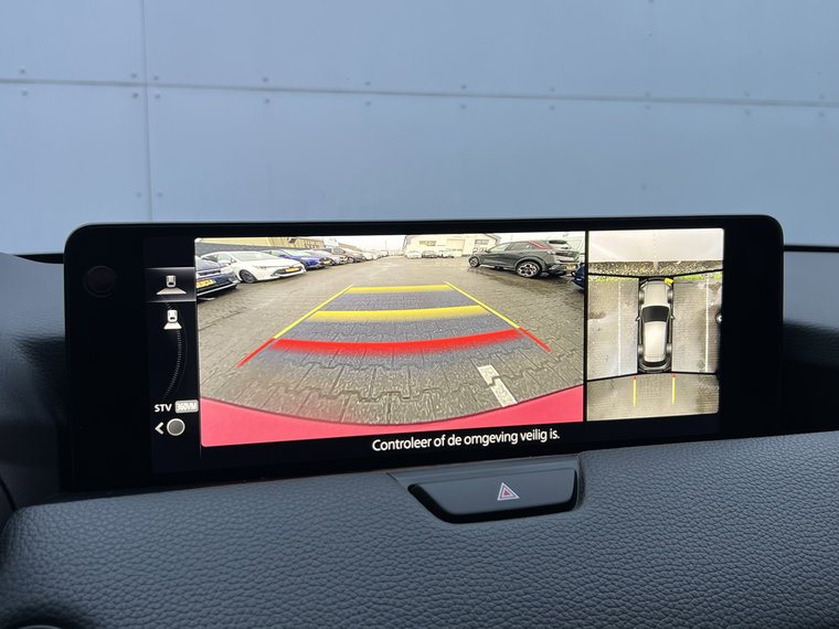 Vehicle Image 23