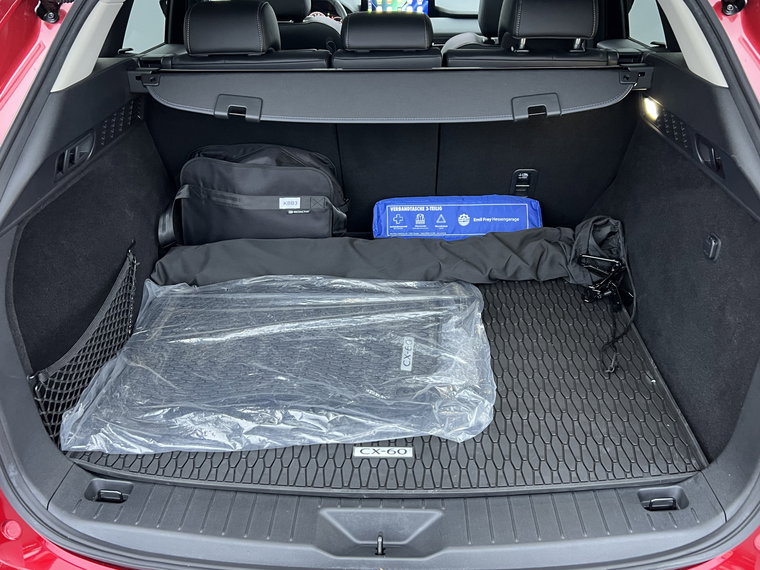 Vehicle Image 32