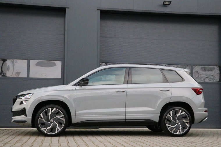 Vehicle Image 8