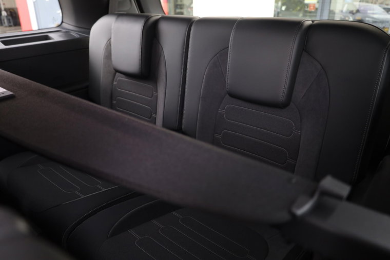 Vehicle Image 36