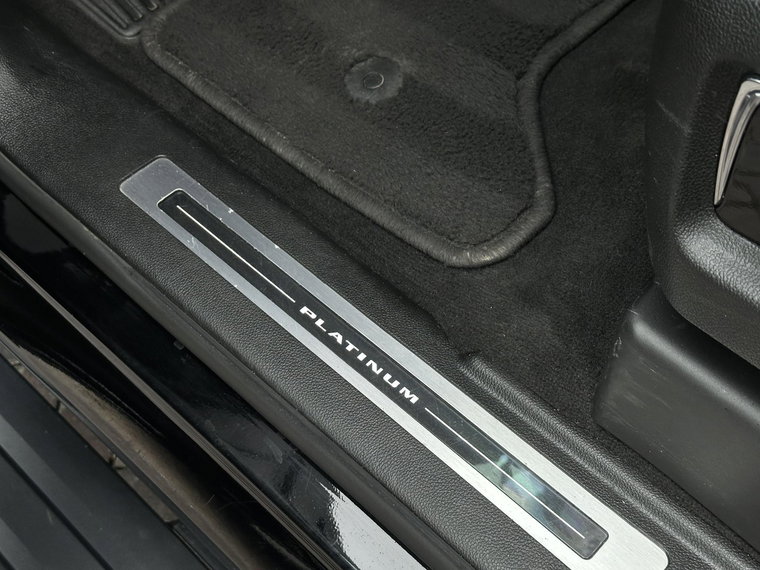 Vehicle Image 27