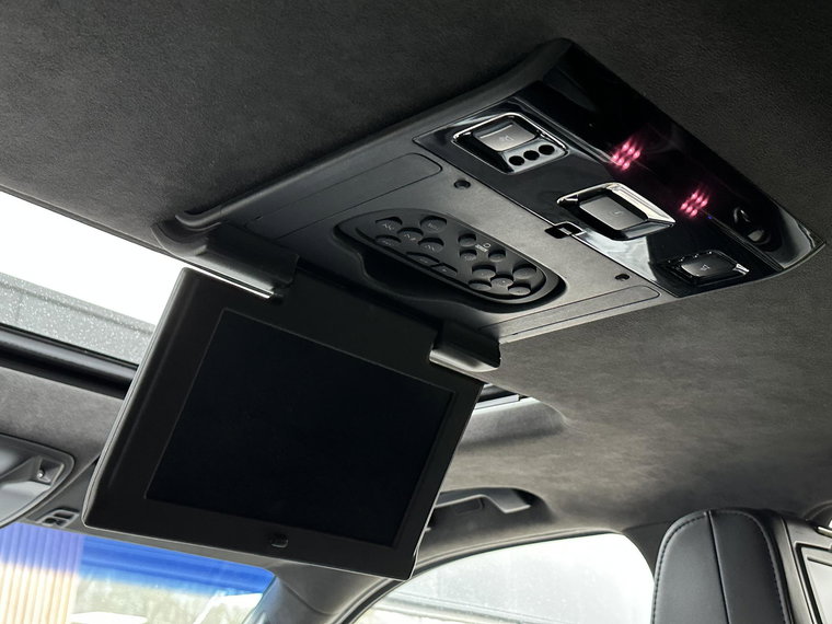 Vehicle Image 35