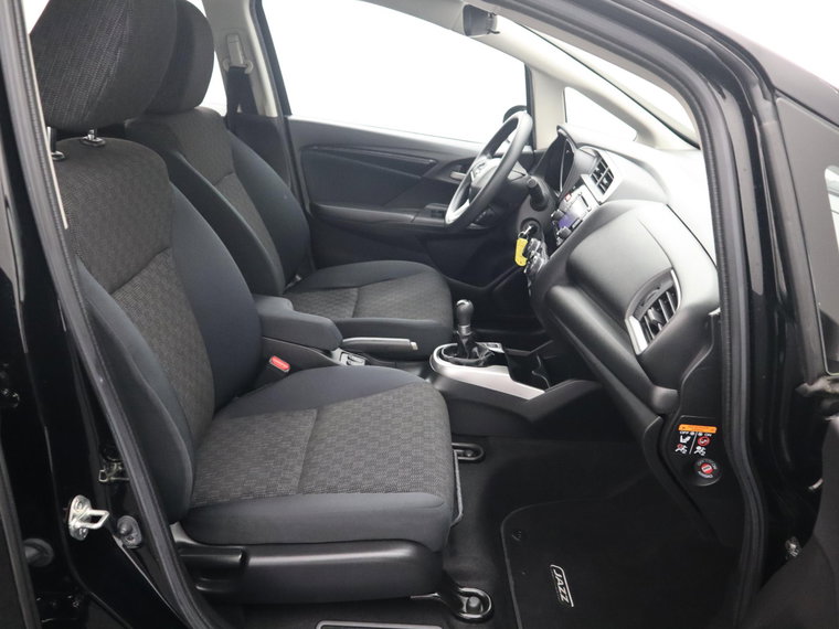 Vehicle Image 37