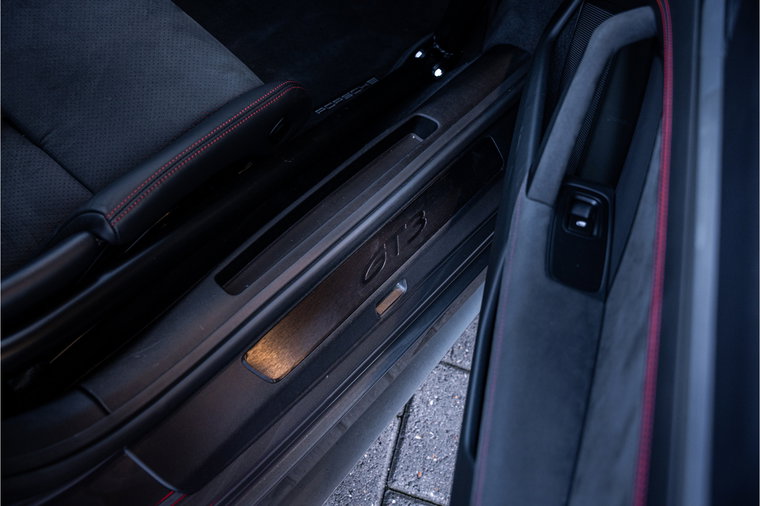 Vehicle Image 43