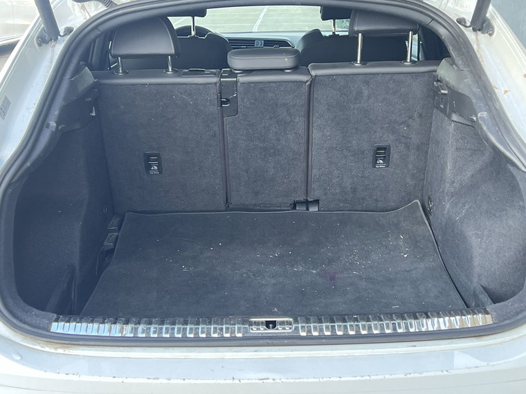 Vehicle Image 28