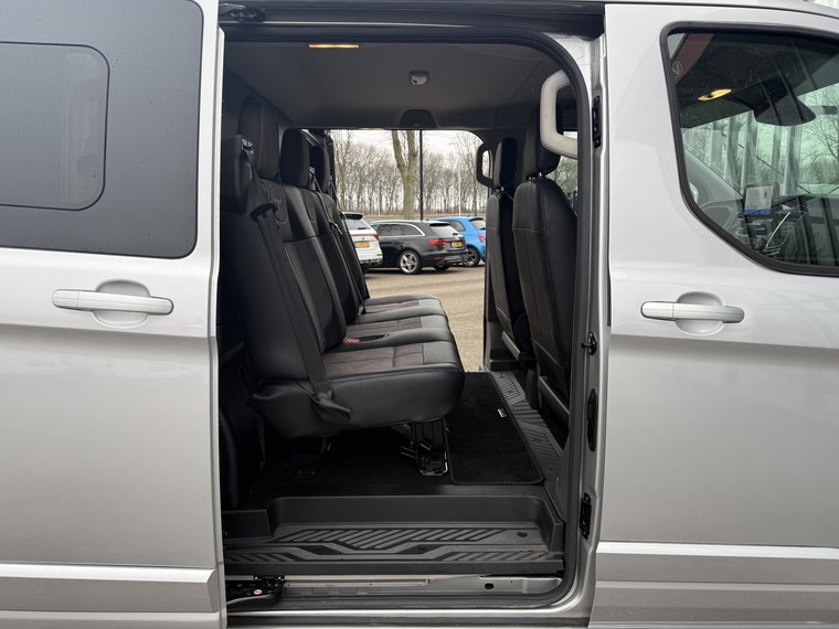Vehicle Image 17