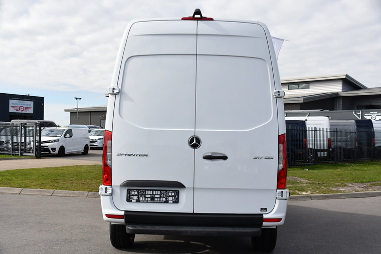 Vehicle Image 34