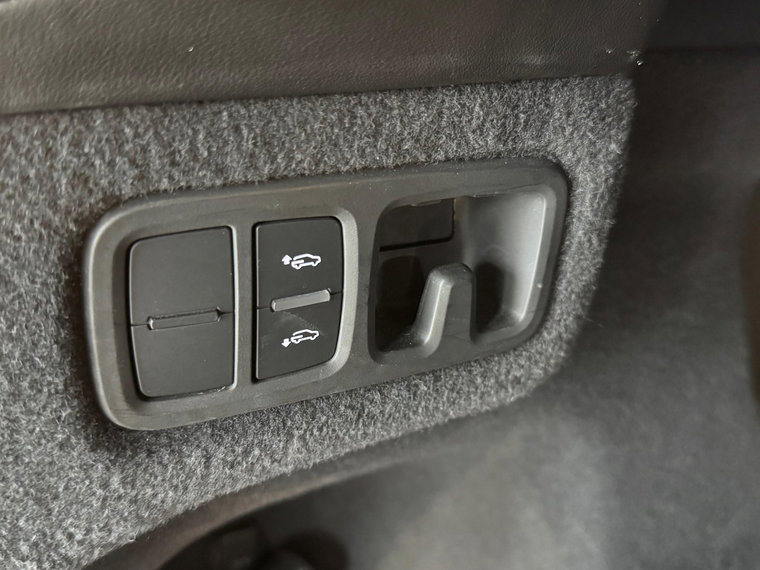 Vehicle Image 41